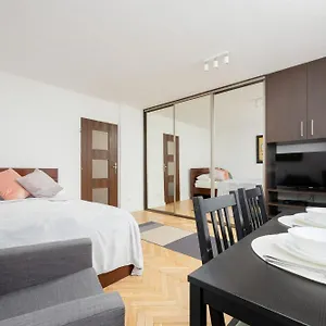 Апартаменты Studio Downtown By Renters