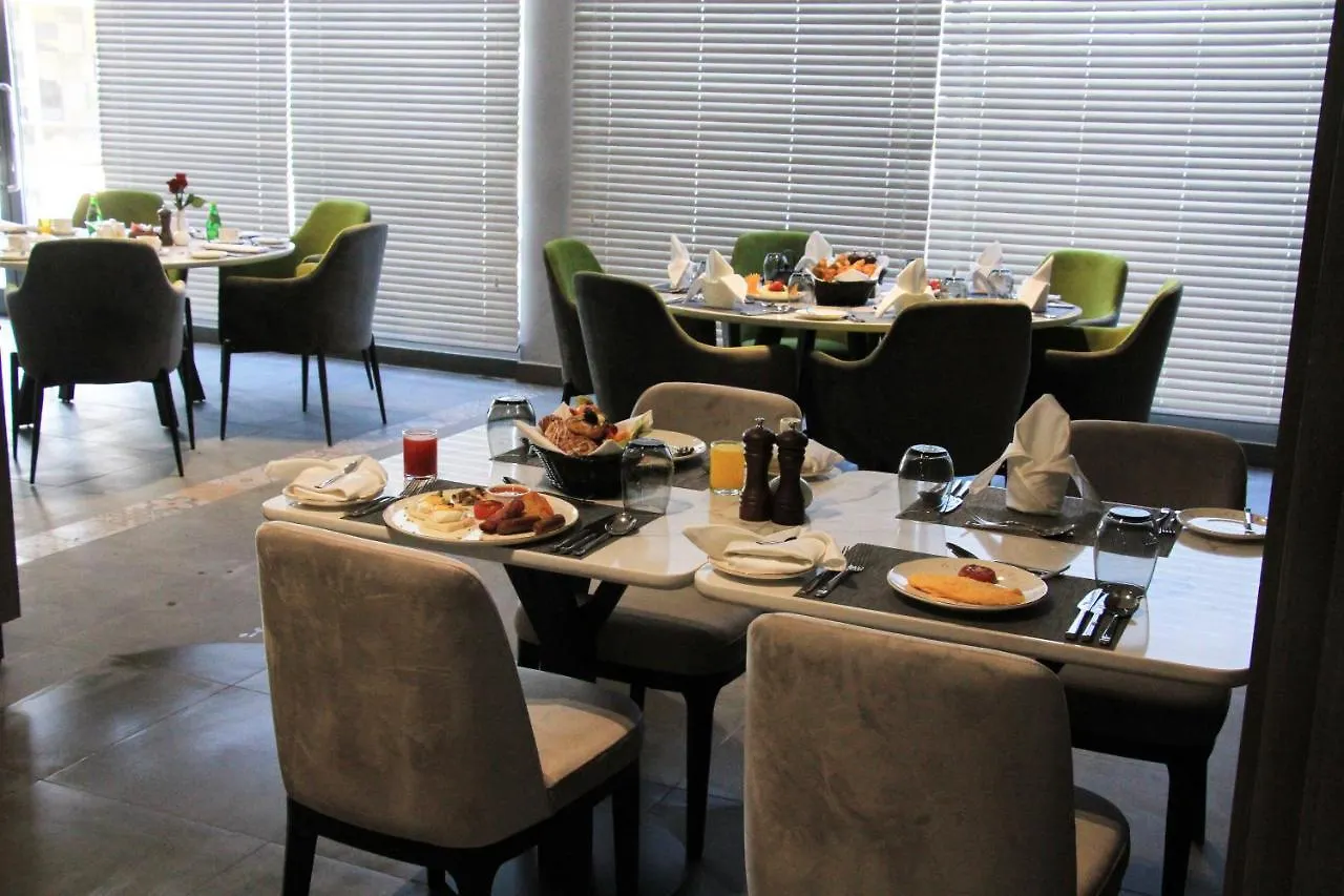Hotel Holiday International Sharjah